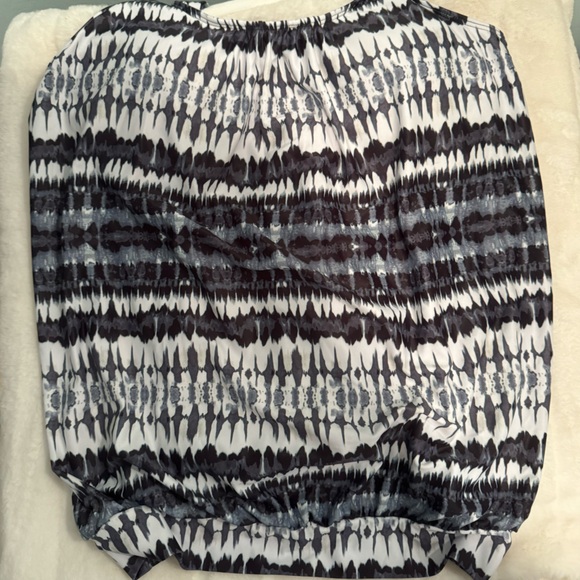 NWT Yonique Blouson Tankini loose fit two piece. Size large. - Picture 6 of 13